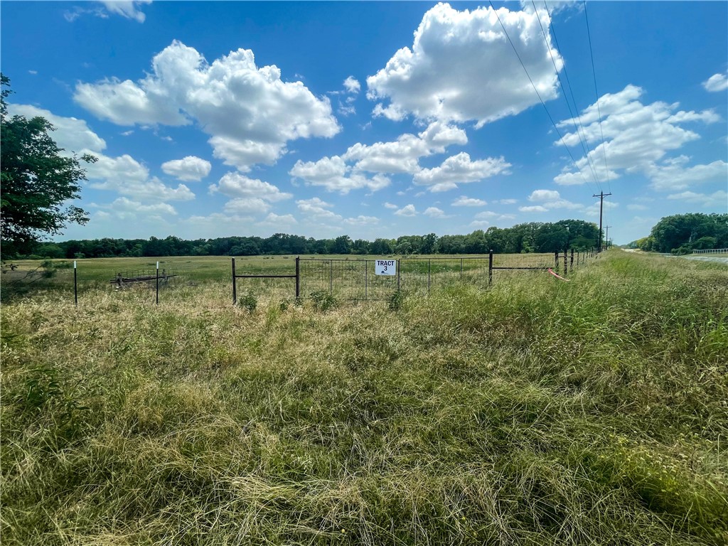 2068 Fm 935 Road, Lott, Texas image 5