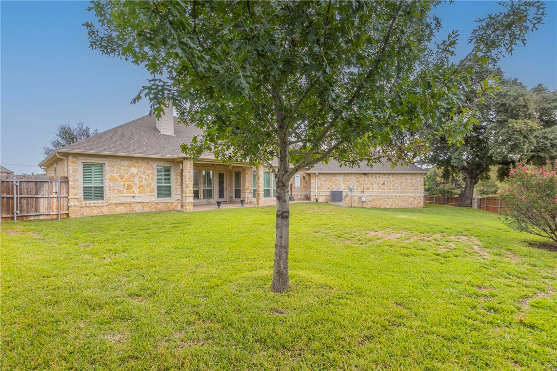 12 Lake Stone Court, Woodway, Texas image 22