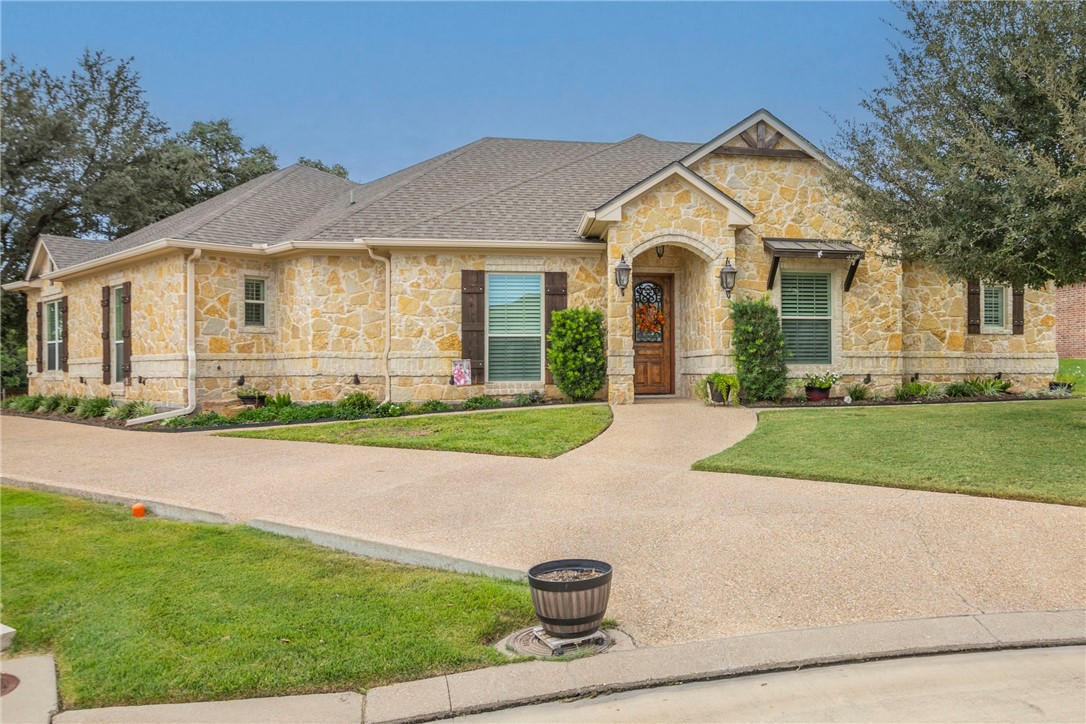 12 Lake Stone Court, Woodway, Texas image 1