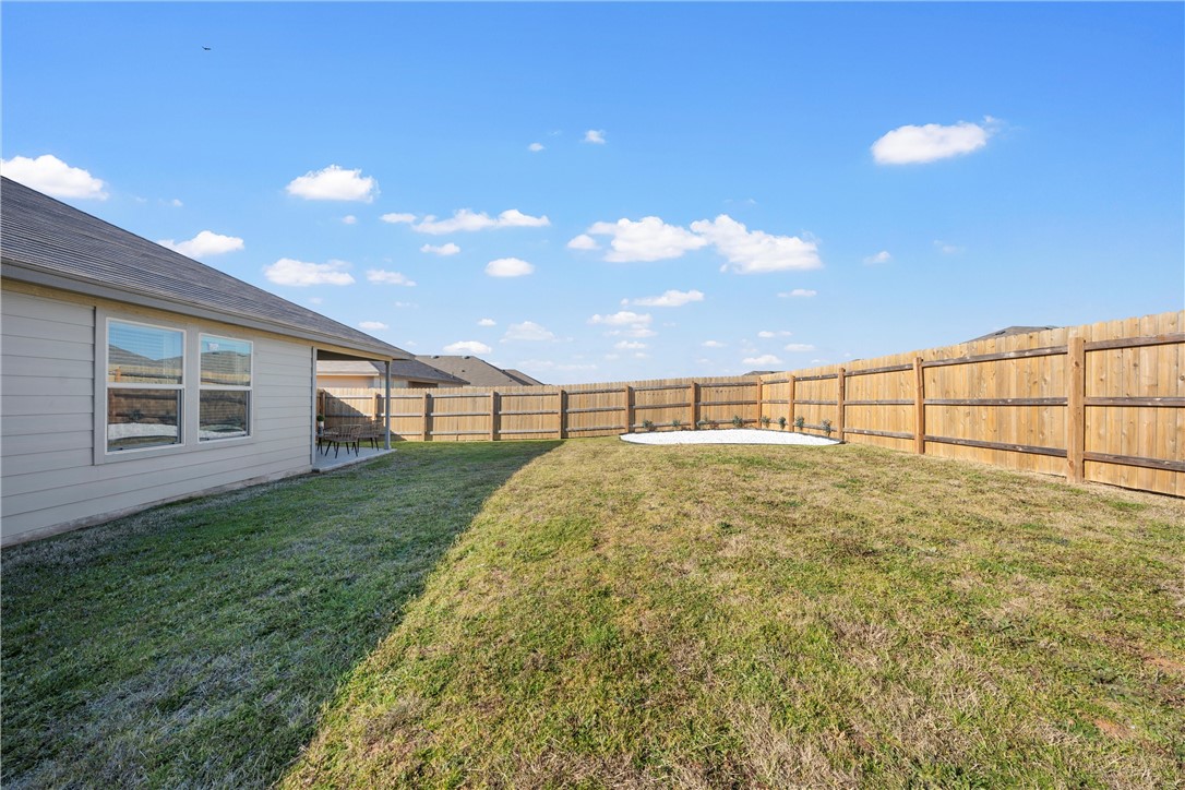 7009 Llano Drive, China Spring, Texas image 23