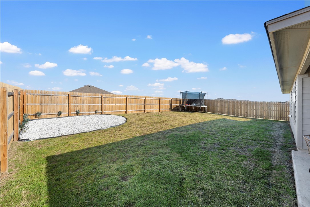 7009 Llano Drive, China Spring, Texas image 21