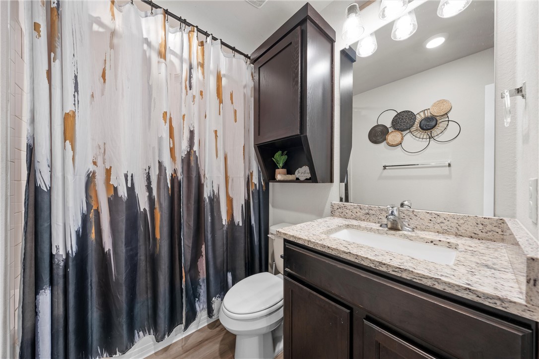 7009 Llano Drive, China Spring, Texas image 16