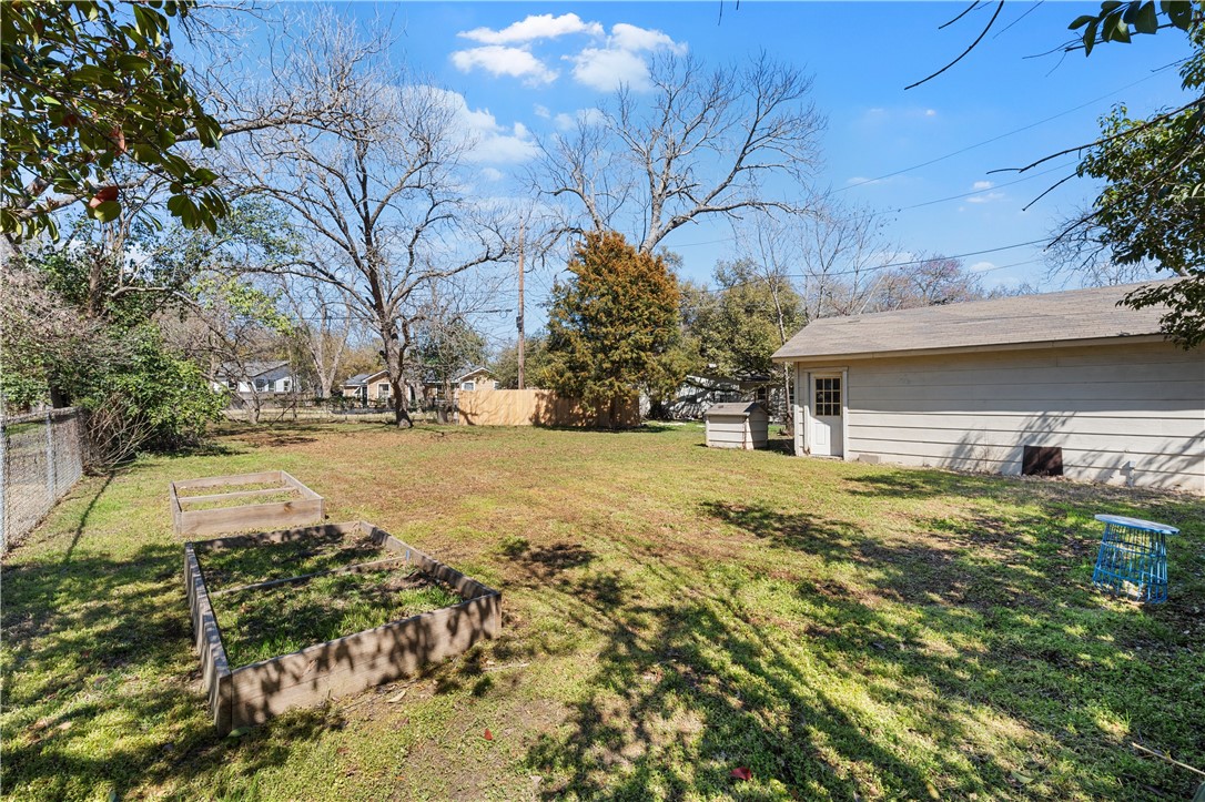3913 Austin Avenue, Waco, Texas image 19