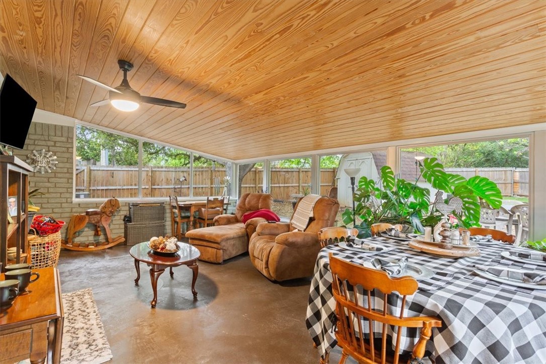 2103 White Street, Clifton, Texas image 13