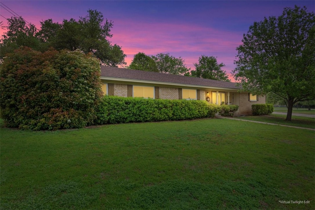 2103 White Street, Clifton, Texas image 1