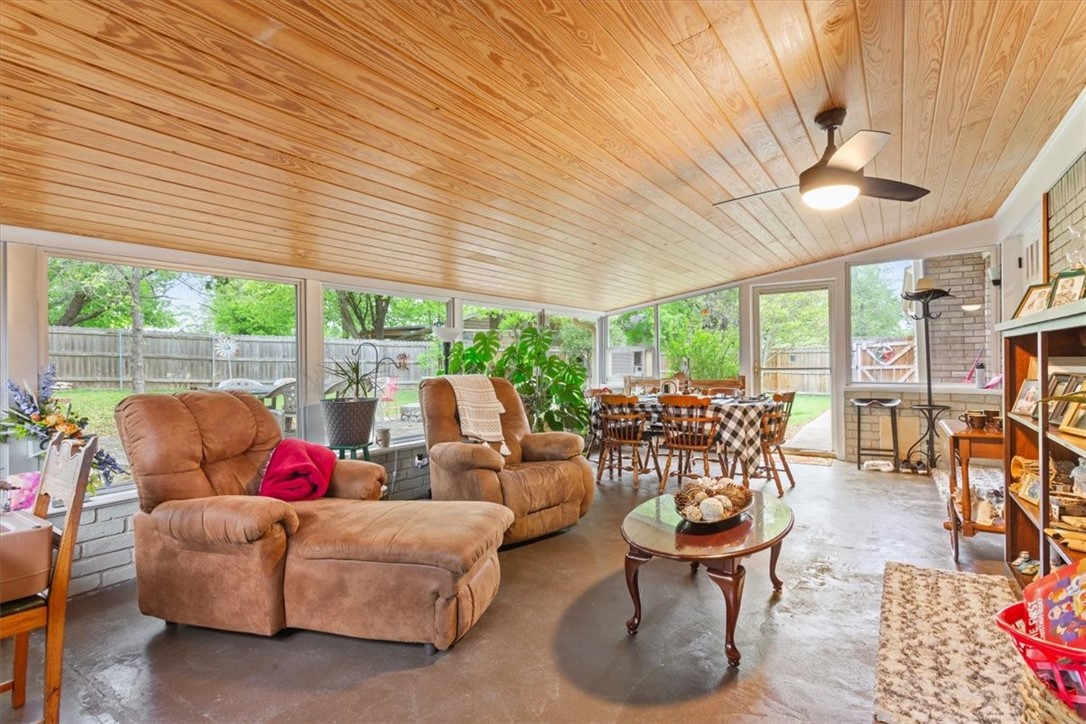 2103 White Street, Clifton, Texas image 12