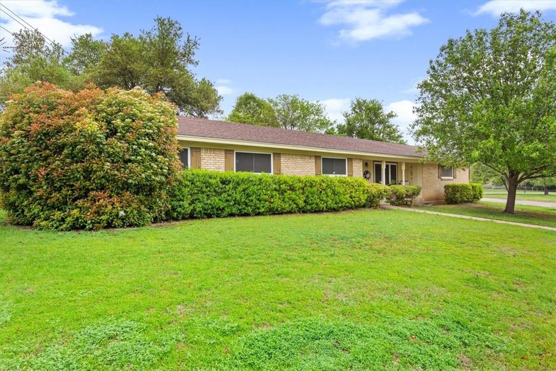 2103 White Street, Clifton, Texas image 28
