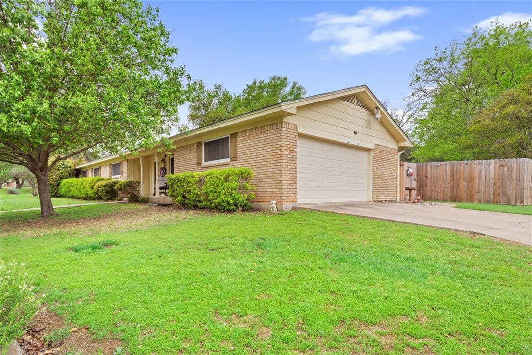 2103 White Street, Clifton, Texas image 26