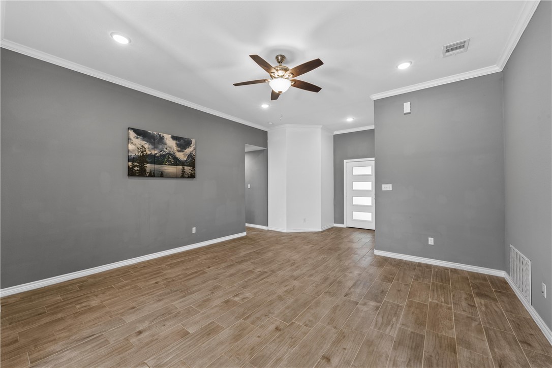 395 Paso Fino Street, Waco, Texas image 3