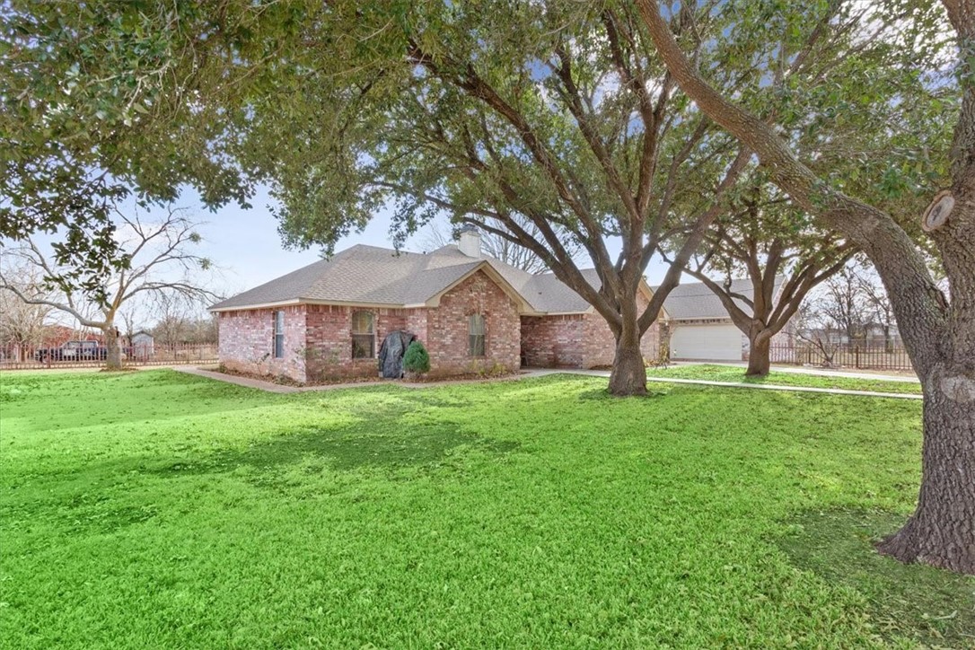 1692 W Tate Street, Waco, Texas image 7