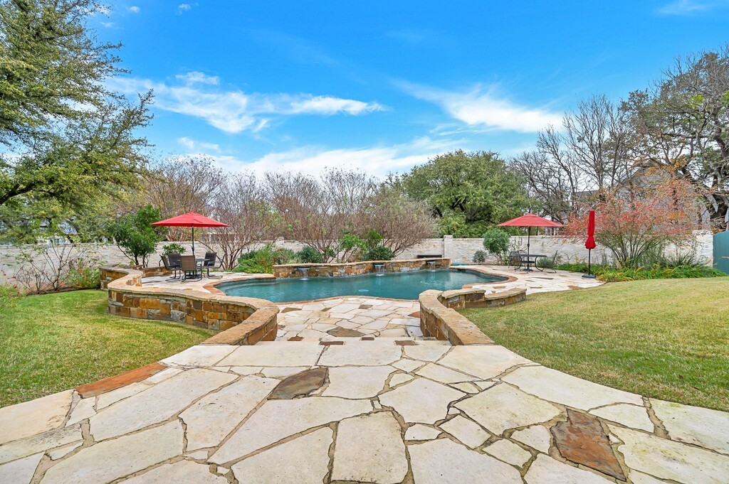 9020 Ledge Stone Drive, McGregor, Texas image 44