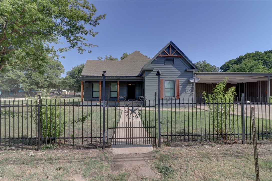 153 E Norway Street, Walnut Springs, Texas image 1