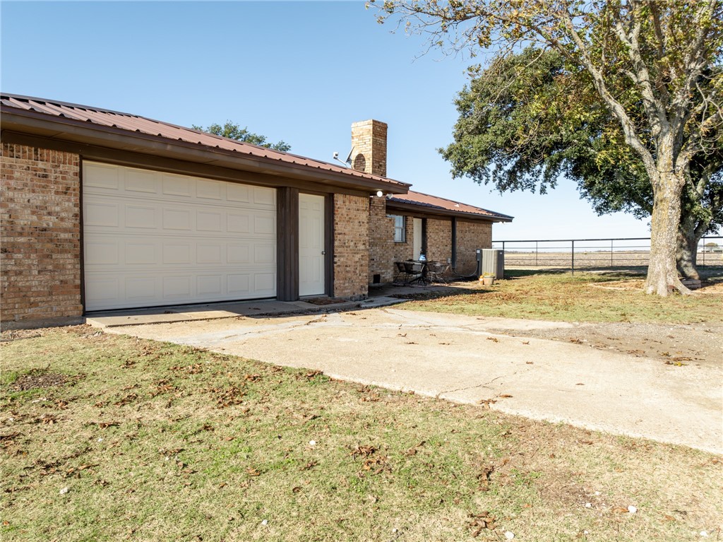 1534 Hcr 3424 E, Bynum, Texas image 36