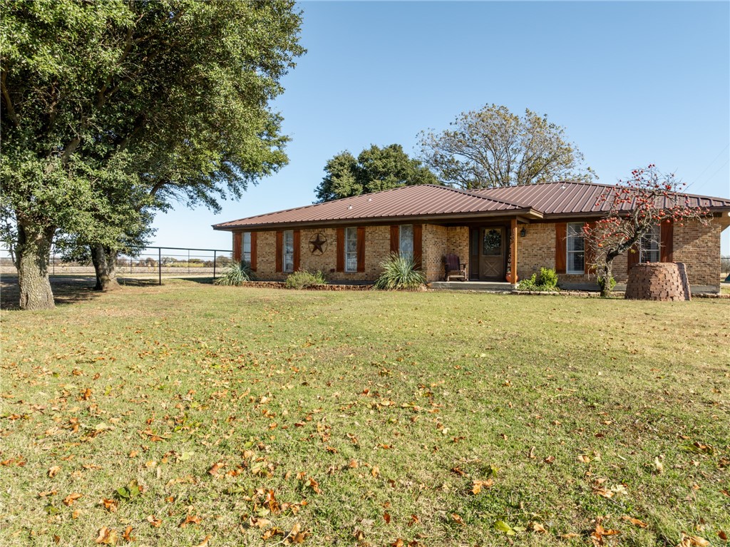 1534 Hcr 3424 E, Bynum, Texas image 6