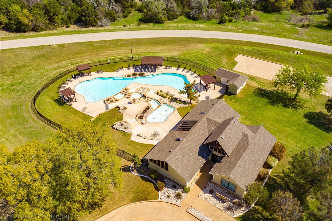 27070 Stonewood Drive, Whitney, Texas image 17
