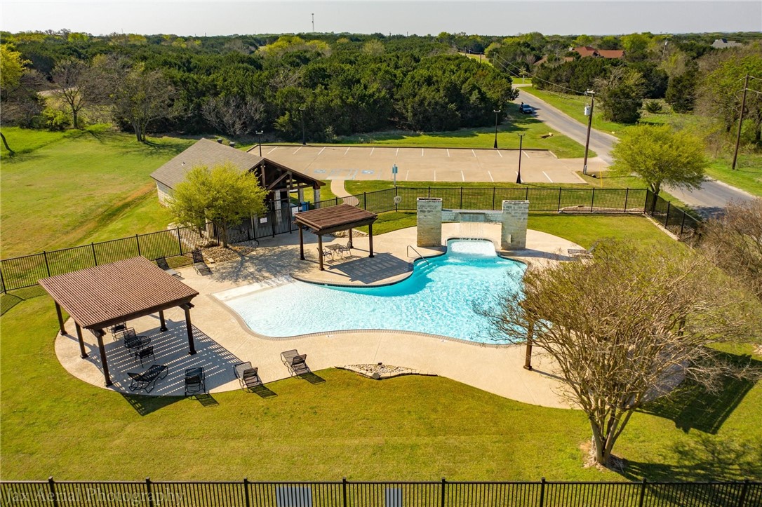 27070 Stonewood Drive, Whitney, Texas image 10