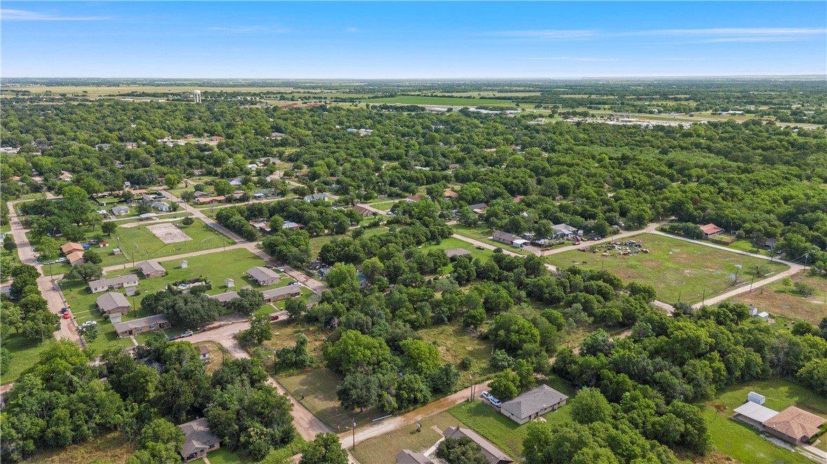 703 Stringfellow Avenue, Marlin, Texas image 7