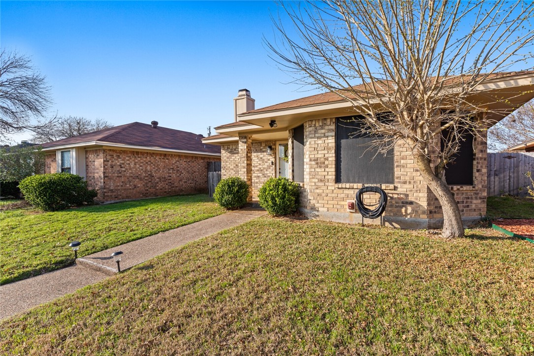 1407 Chapel Downs Road, Woodway, Texas image 4