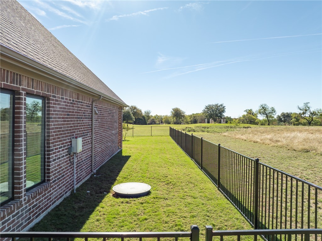 19047 White Bluff Drive, Whitney, Texas image 25