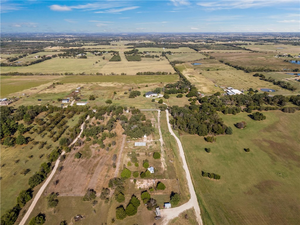 472 Wiggins Road, West, Texas image 11