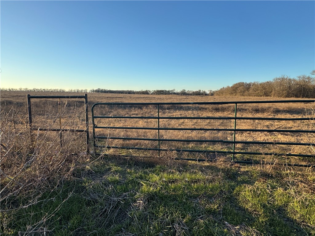 199 Cr 152, Riesel, Texas image 9