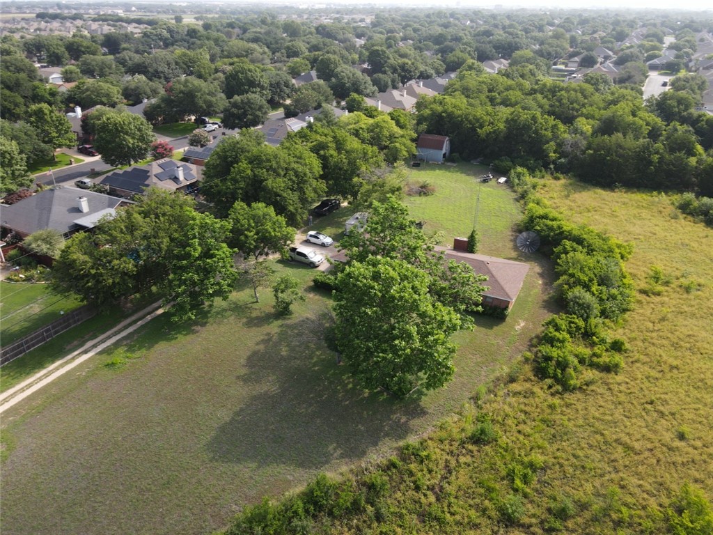 1822 Ritchie Road, Woodway, Texas image 8