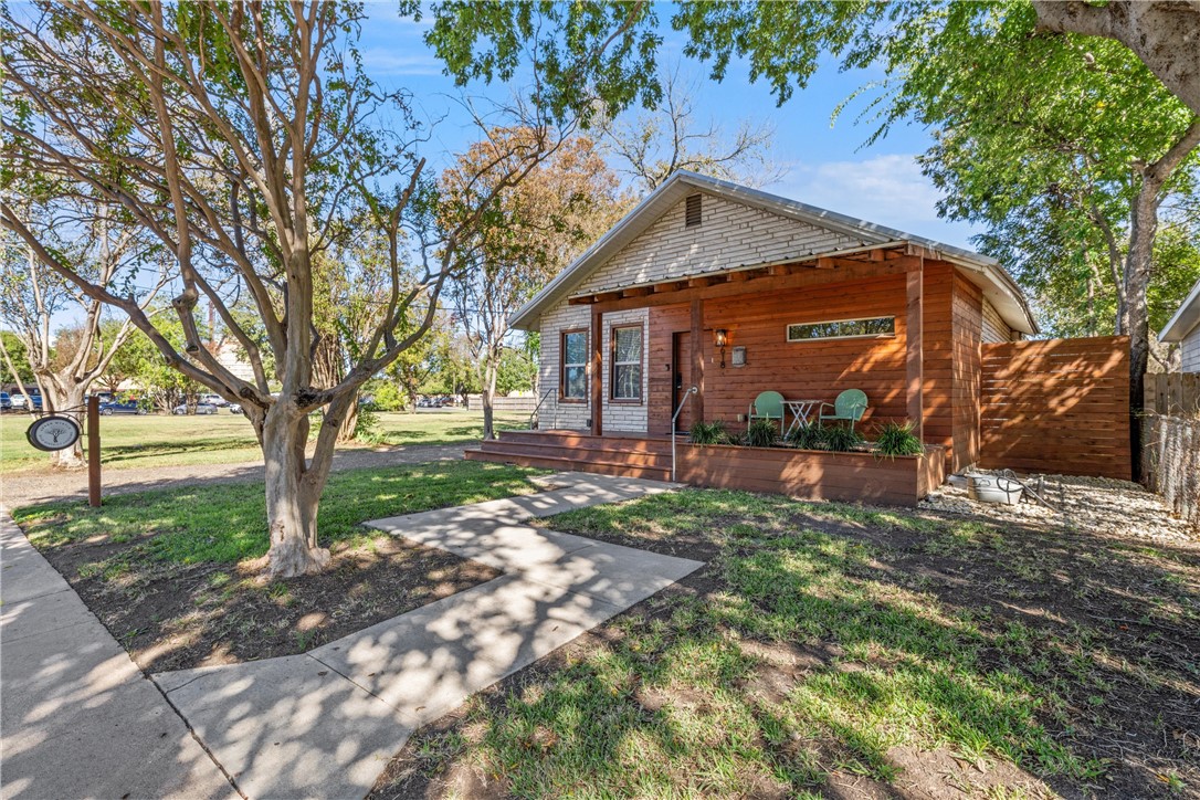 618 S 7th Street, Waco, Texas image 1