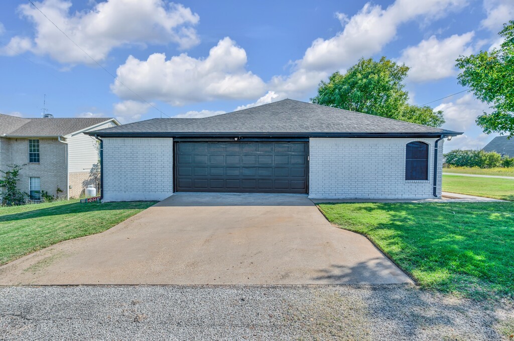 1211 Overlook Court, Whitney, Texas image 27