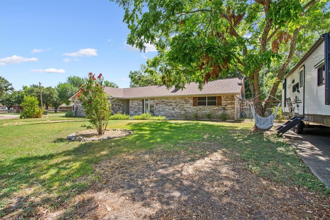 910 St. Charles Court, Marlin, Texas image 4