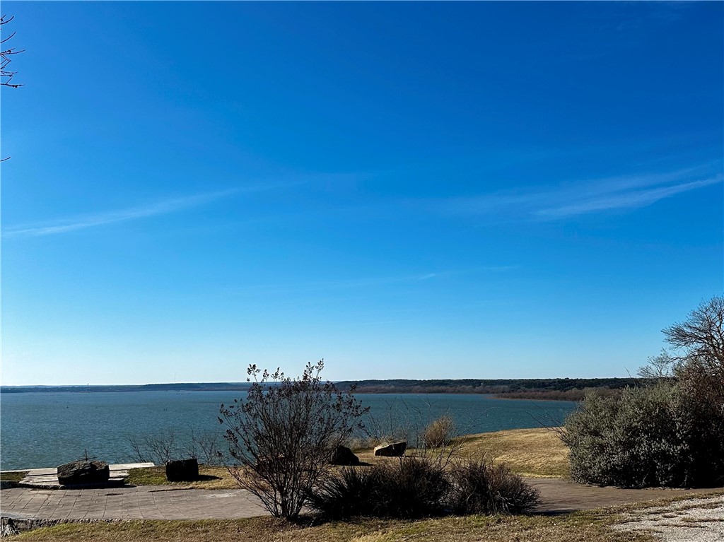 1281 Paintbrush Court, Whitney, Texas image 3