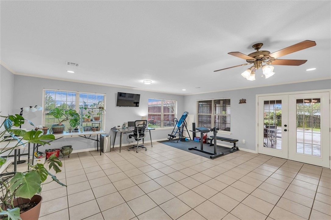 1354 S Fork Wiggins Road, West, Texas image 19