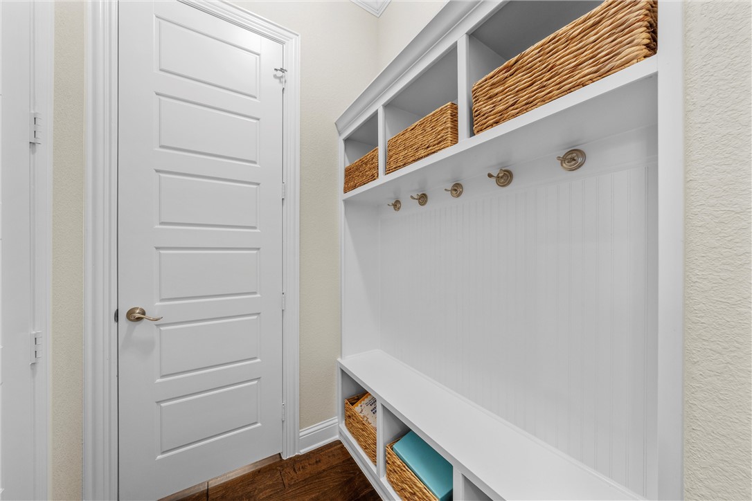 104 Hoyt Drive, Woodway, Texas image 36