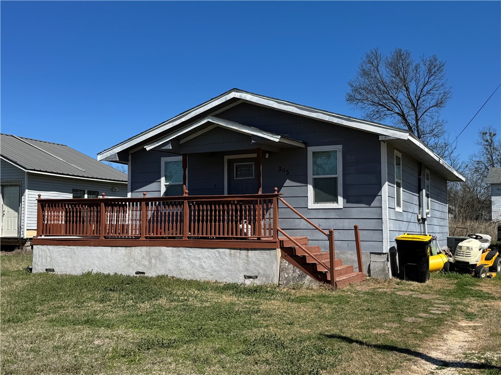 305 N 2nd Street, Lott, Texas image 3