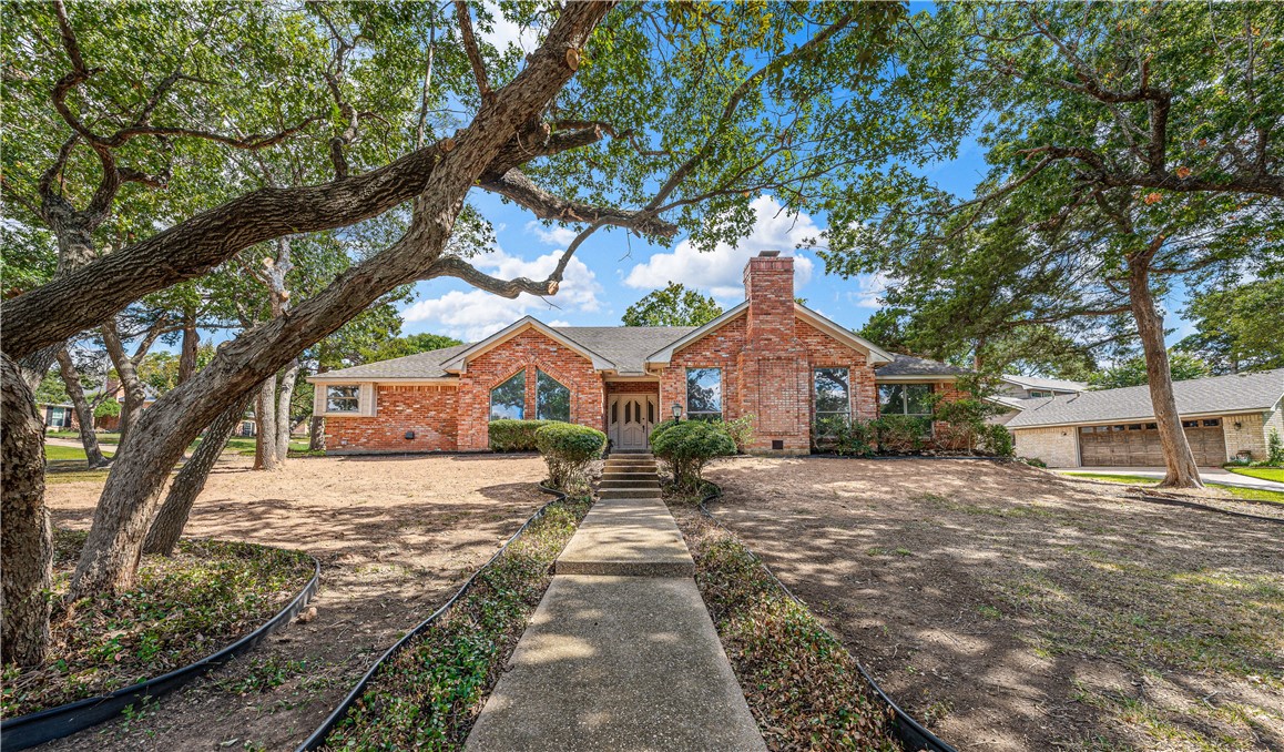 10027 Stony Point Drive, Woodway, Texas image 1