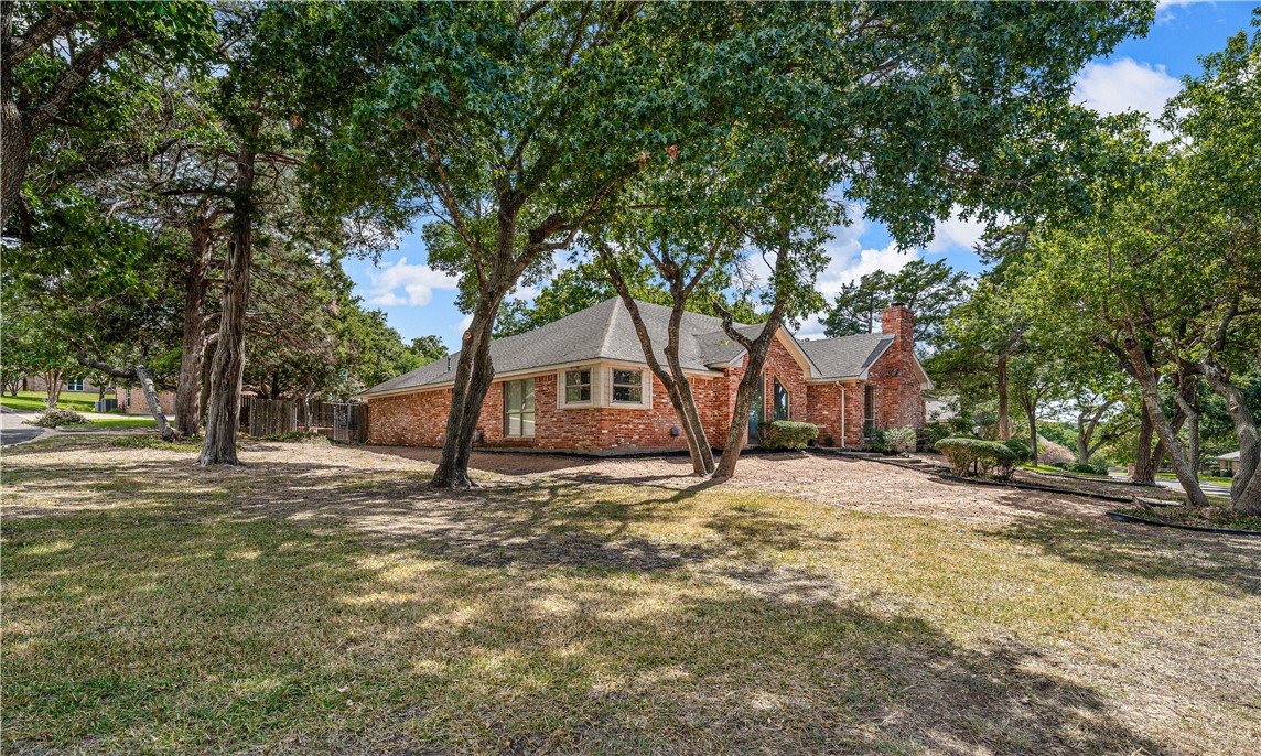 10027 Stony Point Drive, Woodway, Texas image 14