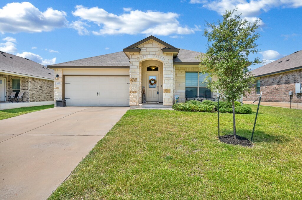 3005 Keathley Drive, Lorena, Texas image 1