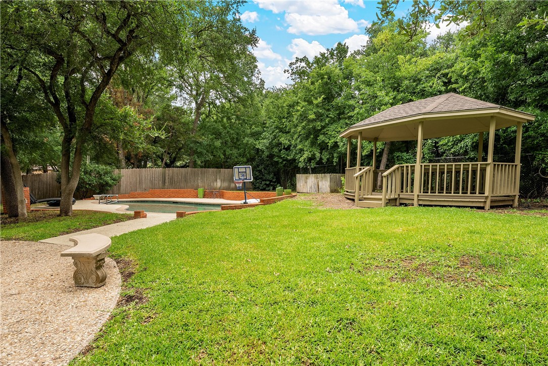 1608 Cherry Creek Drive, Woodway, Texas image 23