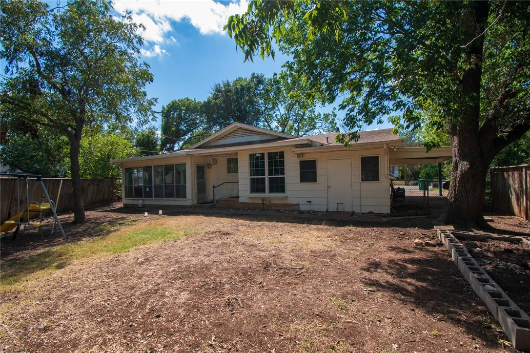 406 Pierce Street, McGregor, Texas image 30