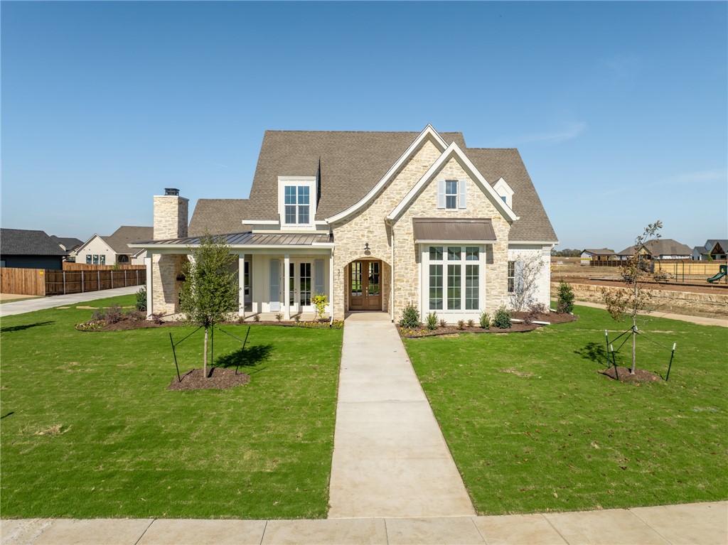 301 Champions Way, McGregor, Texas image 3