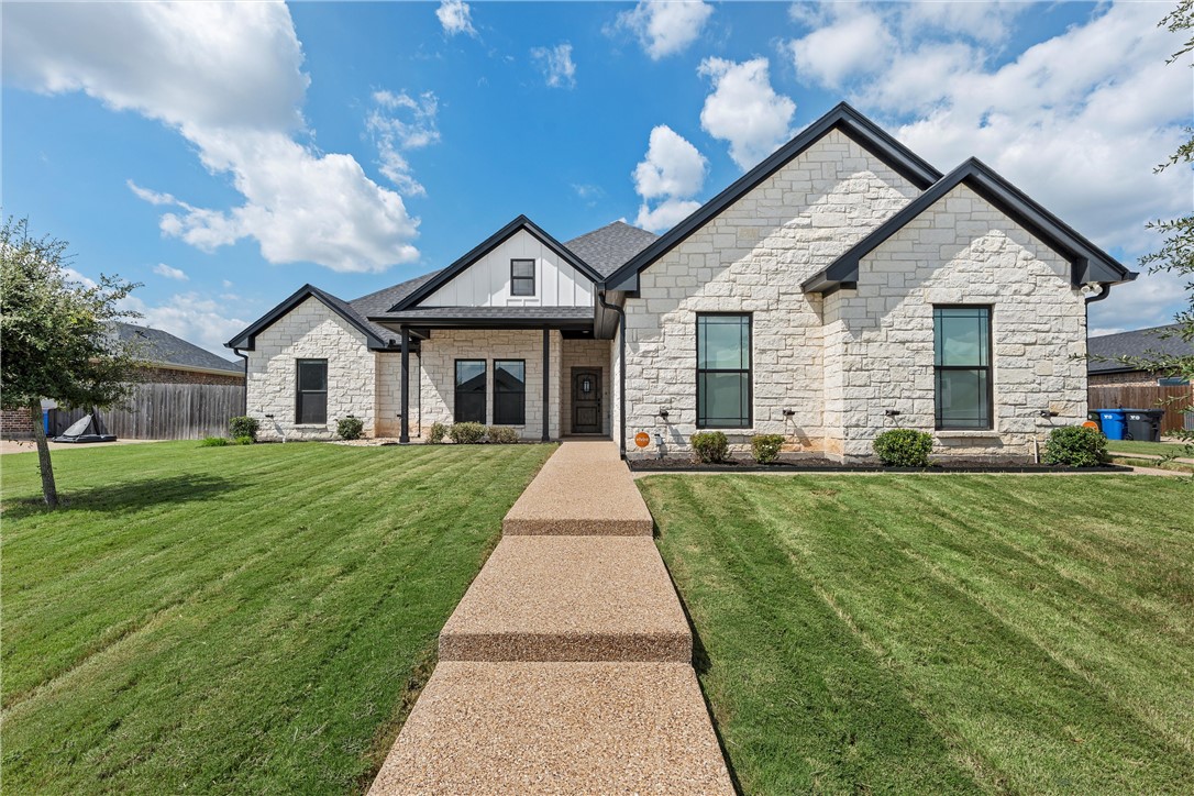 10105 Braided Briar Lane, Woodway, Texas image 2