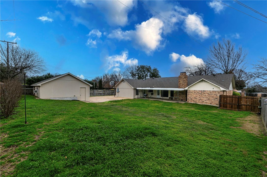 640 Ivy Ann Drive, Woodway, Texas image 25