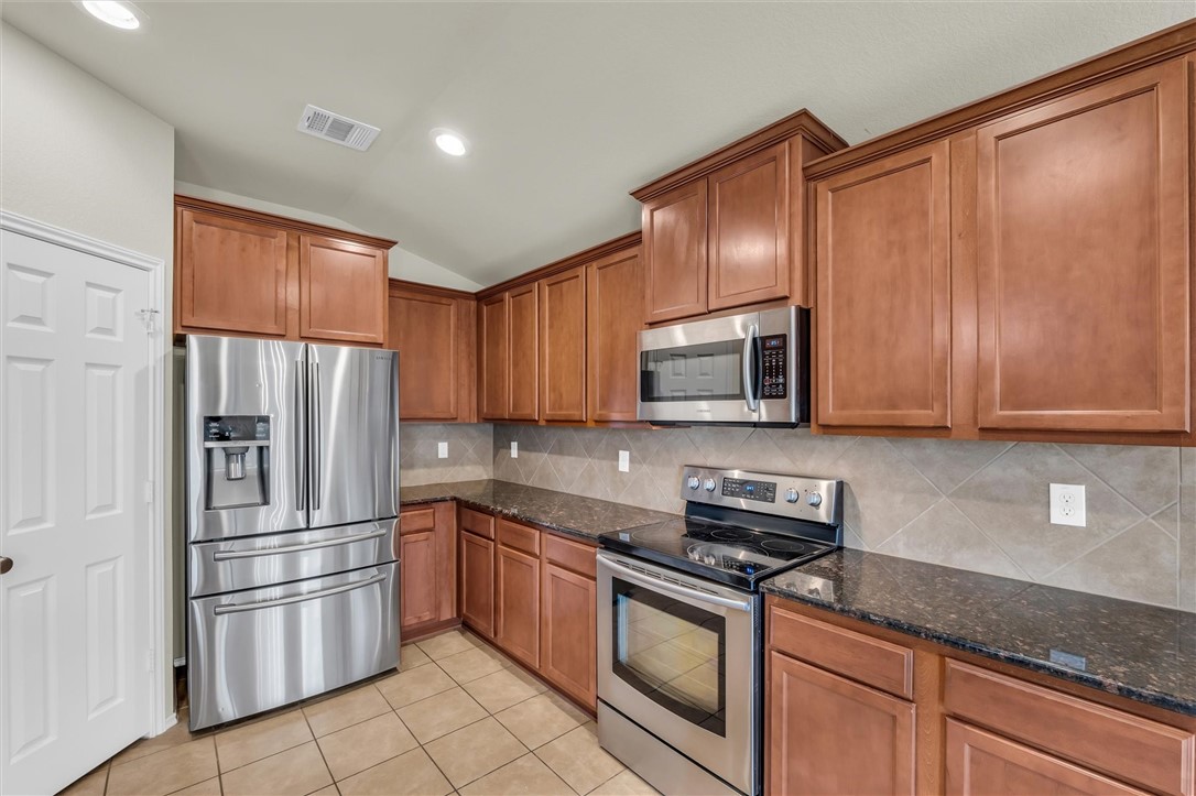 6709 Serena Lane, Woodway, Texas image 7