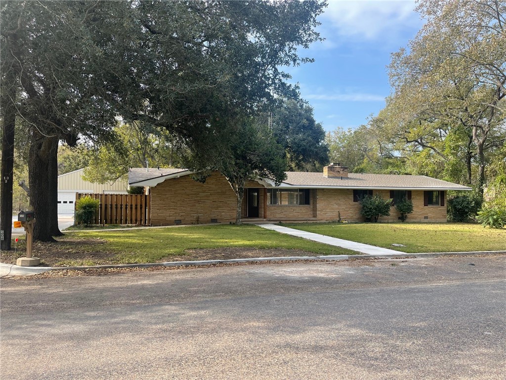 506 Avenue G, Valley Mills, Texas image 1