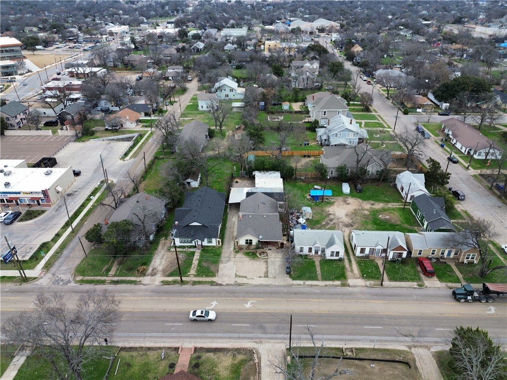 1215 N 18th Street, Waco, Texas image 38