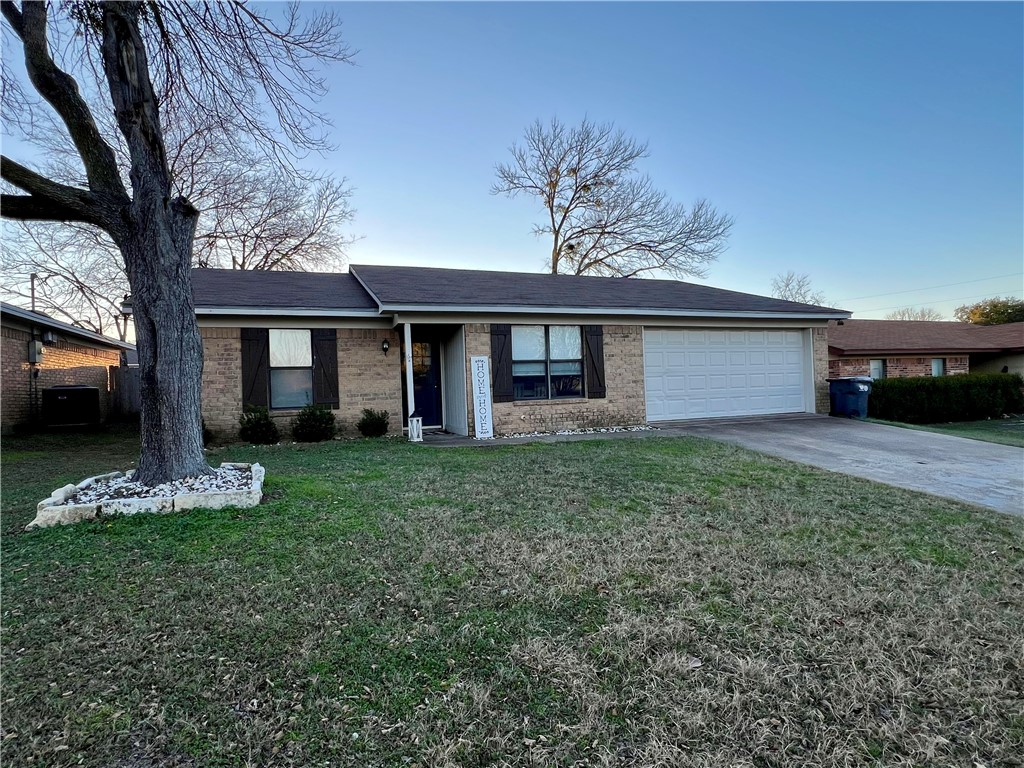 2105 Skylark Drive, Woodway, Texas image 3