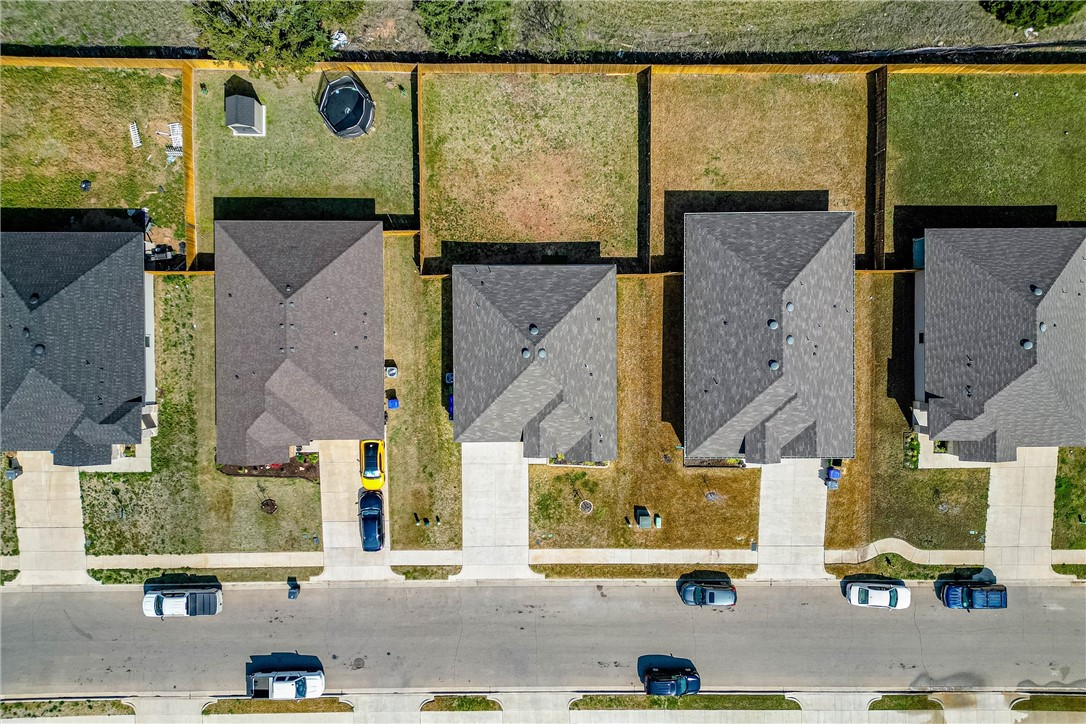 6933 Guadalupe Road, China Spring, Texas image 39