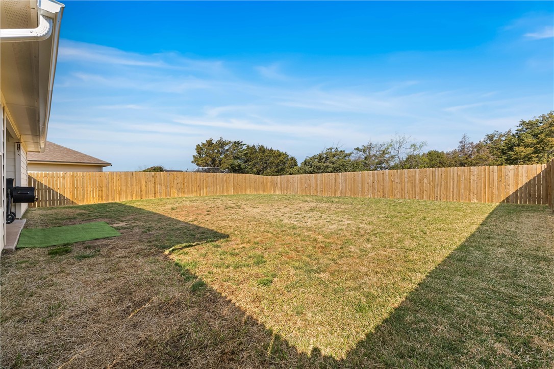 6933 Guadalupe Road, China Spring, Texas image 34