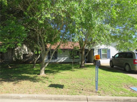 219 Ave I, Lacy Lakeview, TX 76705 - MLS#: 221970