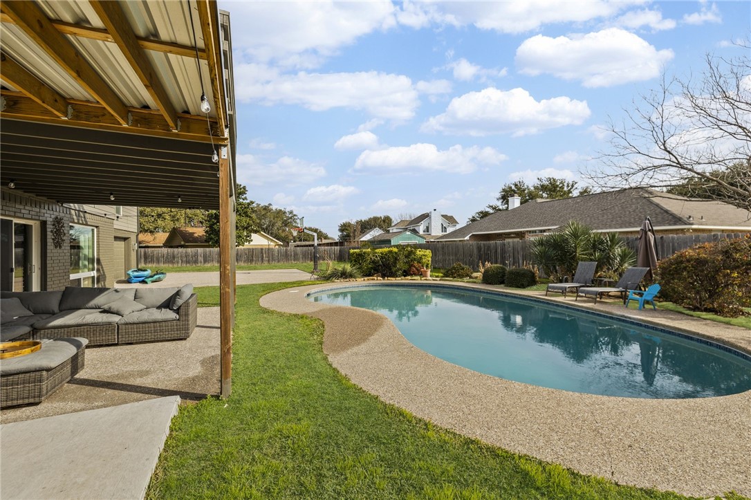 9001 Hour Glass Circle, Waco, Texas image 34