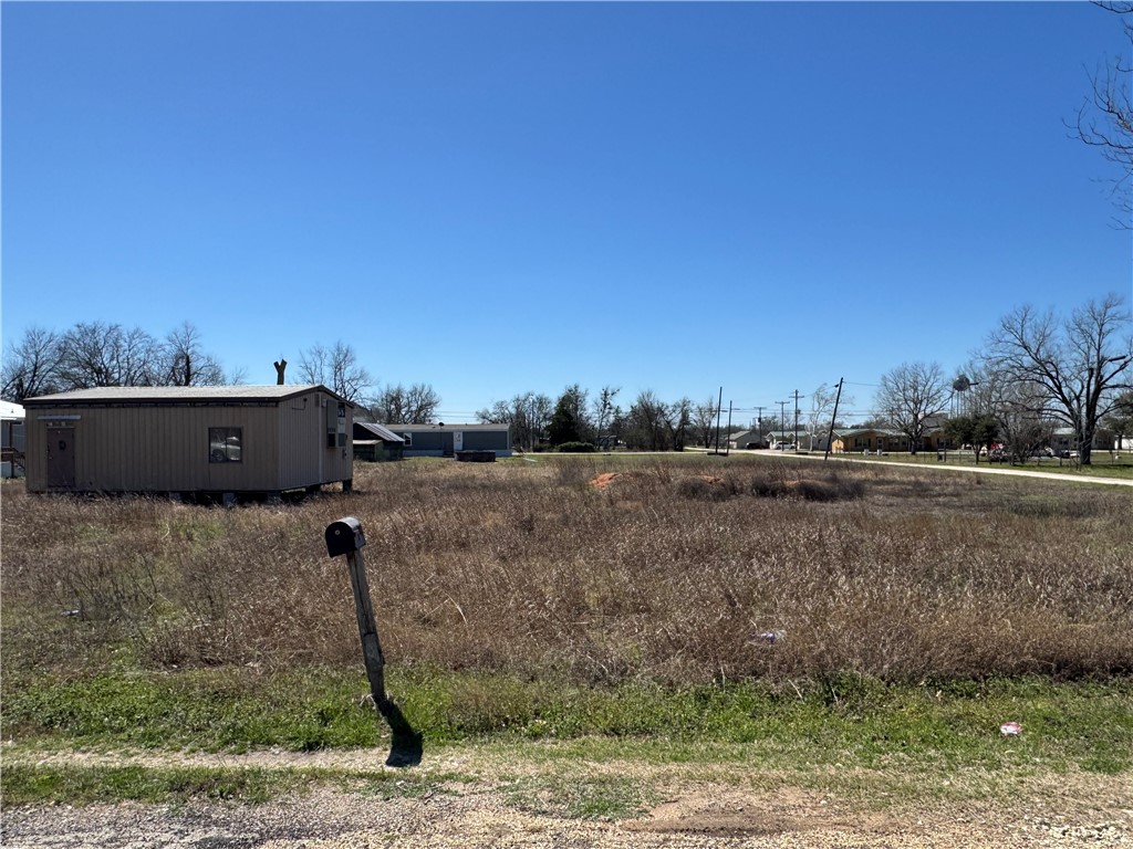 301 N Judge Hailey Drive, Lott, Texas image 10